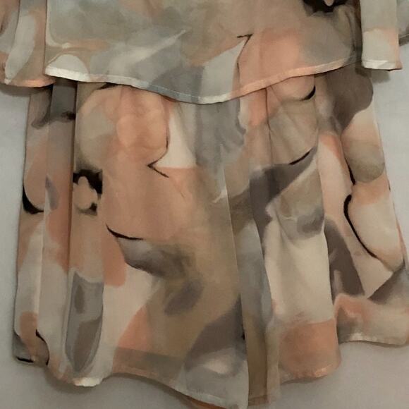 Mimi Chica Pink Gray & White Smoke Pattern Sleeveless Floral Romper Small - Picture 2 of 7